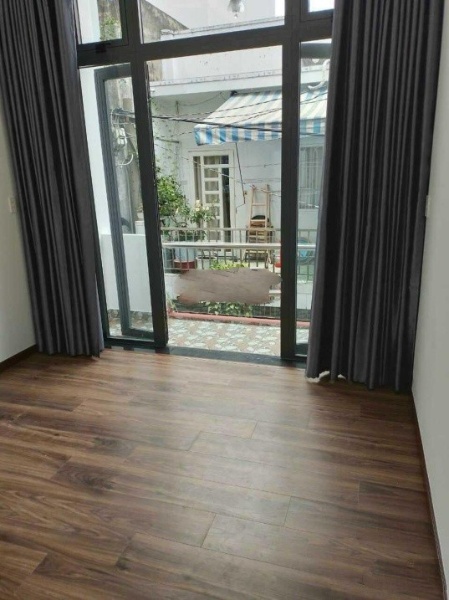 Bán nhà 3 tầng 37.95 m² tại Đường 3/2, Phường 12, Quận 11, Hồ Chí Minh